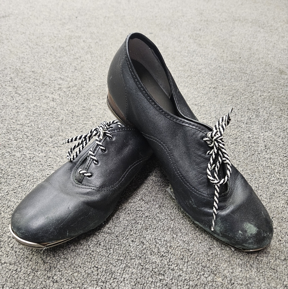 Black Leather Women's Clogging Shoes